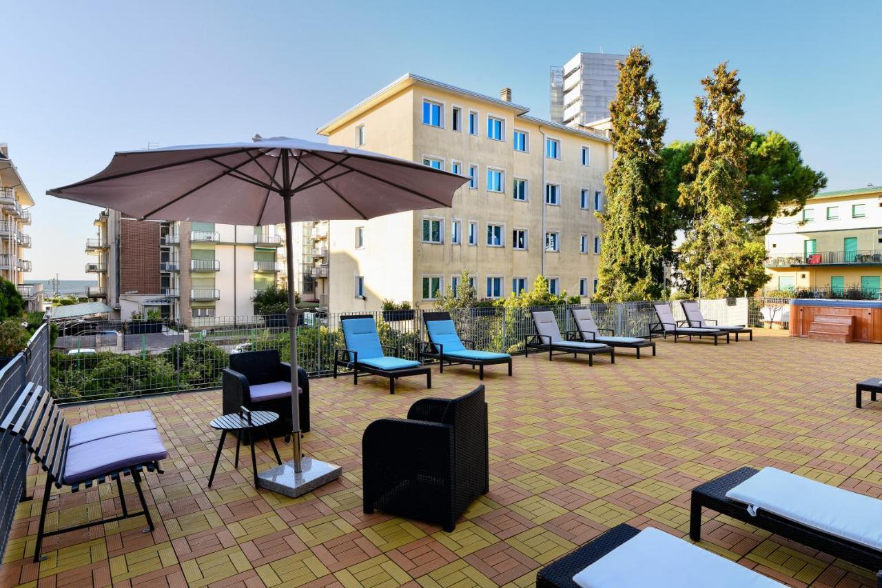 Hotel Boutique Blumarin Lido di Jesolo Buitenkant foto